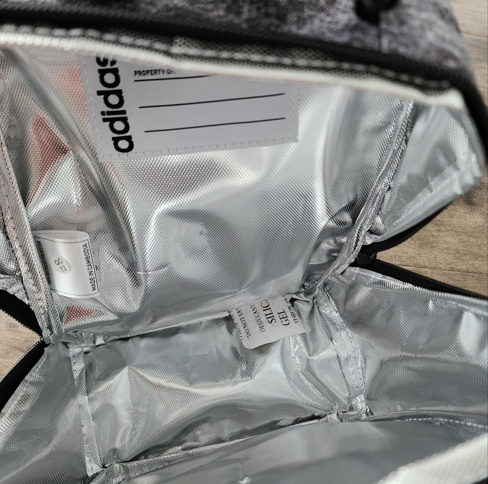 Adidas Santiago Insulated Lunch Bag Gray Black NWT - Picture 13 of 15